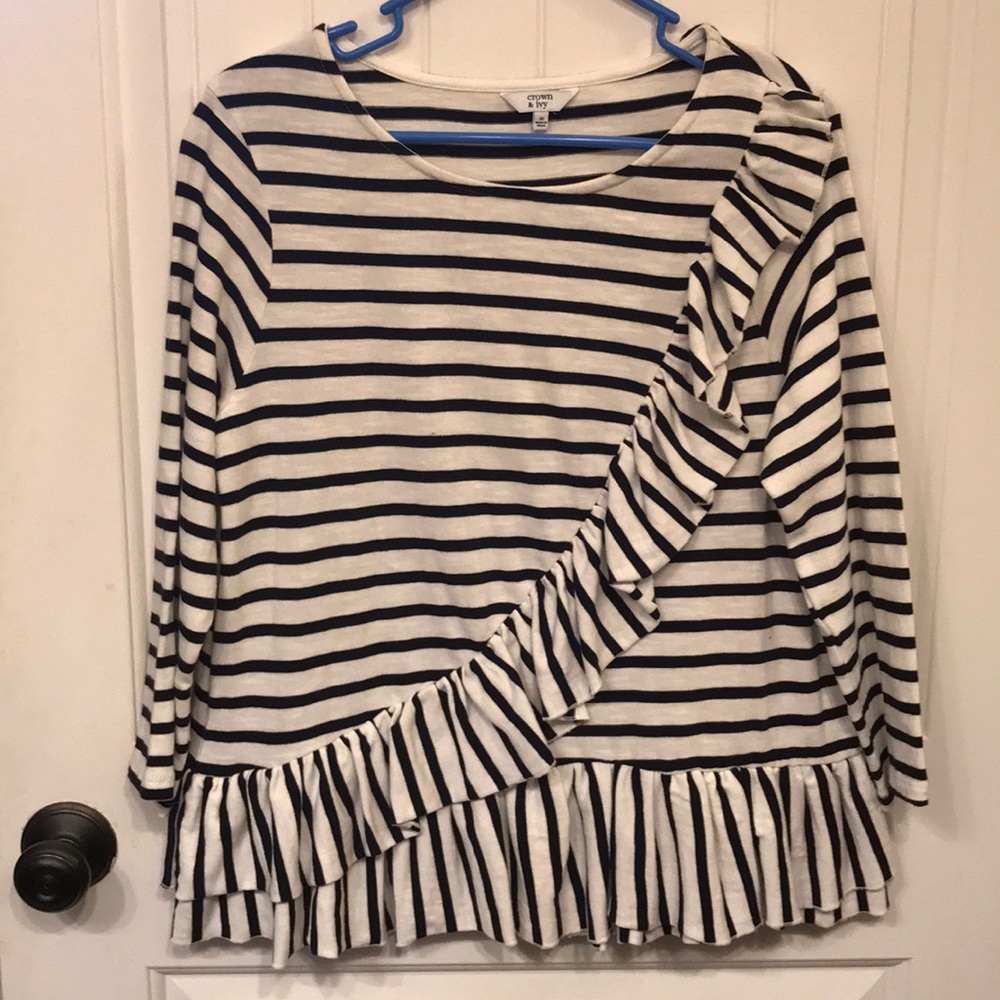 Crown & Ivy Top